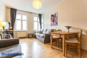 Image of Zentrale Altbauwohnung im Helmholtzkiez