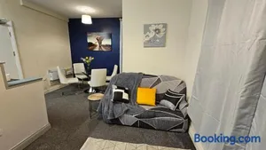 Image of 2 bedroom flat in Gloucester