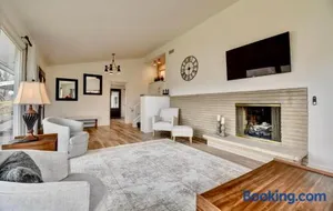 Image of Golf Course Retreat - Home on 10th Newly Renovated