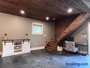 Image of Modern Industrial Farmhouse - The Wayback