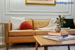 Image of Walk To Cherry Street,pets, Hot Tub By Hvnlyhomes