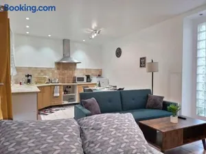 Image of CHATENAY 4 · Cozy Studio with car park and terrace