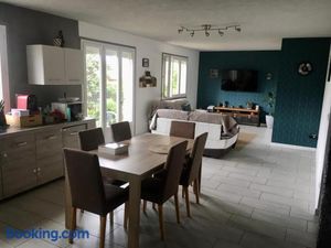 Image of Home 5km circuit 24 hours of Le Mans, motoGP, 6 beds