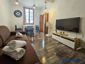 Image of Droite 8 Pers Vecchia Nizza Super Centrale WiFi