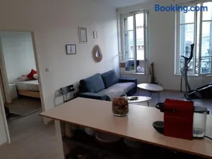 Image of Magnifique logement entier T2 vieux port