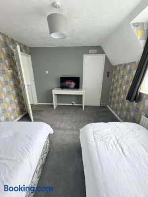 Image of Families and Contractors Dudley DY1