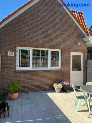 Image of Zijperweg Vakantiehuis vlakbij zee, strand en bos