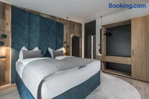 Image of Perfect Lodgings Panorama