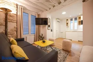Image of Cosy home in Paris Center - With AC