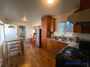 Image of Your home away from home in beautiful Santa Monica