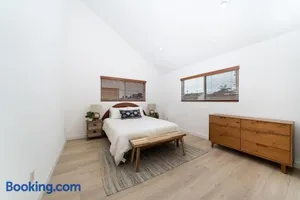 Image of Downtown Beach Home, 5 min to Beach! Backyard, BBQ