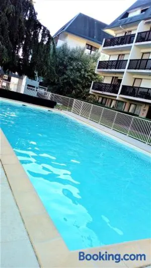 Image of Appartement refait à neuf résidence avec piscine Trouville sur mer