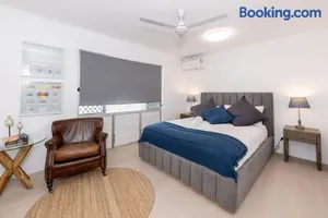 Image of 2-Bedroom Charm near Mater Hospital Pimlico