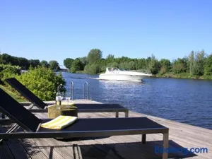 Image of Riverside holiday home near Amsterdam