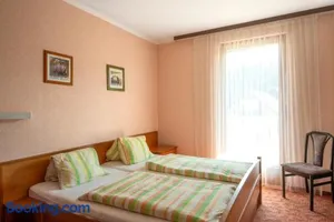 Image of CHECK in ECK MOTEL