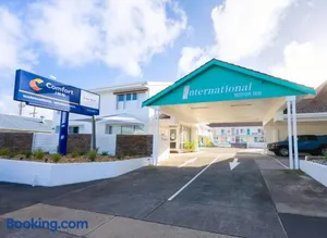 Image of Waves on Banyan formerly Comfort Inn International