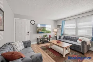 Image of Tranquil 2BR Apt Mpls - 8075 Apt 2