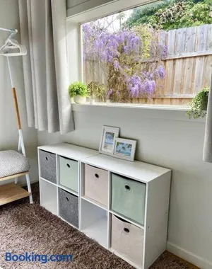 Image of MEPLE, Tiny Home, Pets, Walk2Food, WiFi, Bfast, Private, Serene