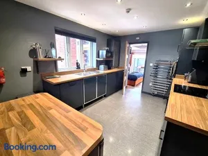 Image of Stylish Escape With Wood-Fired Hot Tub