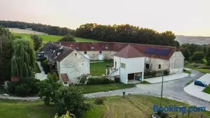 Image of Chambres d'hôtes de la Ferme historique Jean de la Fontaine