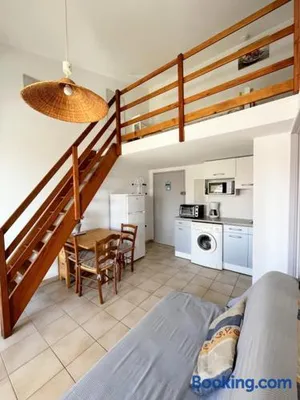Image of Appartement 4 personnes piscine 300 plage 4PB287