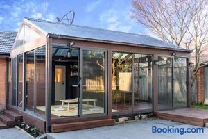 Image of Puddings Tranquil Sunroom Retreat in Glen Waverley