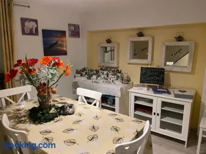 Image of Spacious apartment in Charleroi 100 m² with parking 5 ppl