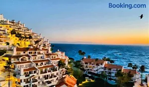 Image of Hamilton Cove-Boho Chic Villa w/Golf Cart...No pets.