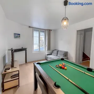 Image of Évasion détente avec Jacuzzi Sauna & Billard