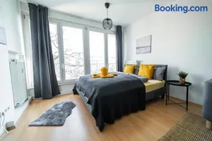 Image of FullHouse - Chemnitz - HS46 - 3 Bedrooms - SmartTV