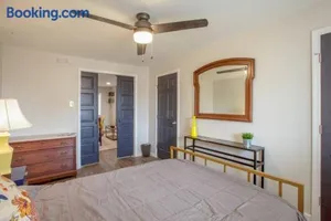 Image of Beautiful One Bedroom City Oasis
