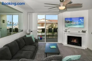 Image of A300 - Pier View Paradise