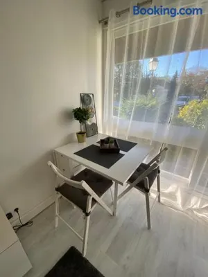 Image of HanaHome 2 adultes parking privé business & tourisme