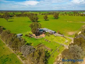 Image of Peaceful country getaway