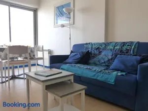 Image of Appartement 2 pièces avec balcon et parking à 1,5 km du centre de Saint-Gilles-Croix-de-Vie - FR-1-224-40
