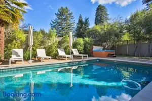 Image of The River Oasis! Private Pool!! Hot Tub!! Sauna!! Fire Table!! BBQ! Fast WiFi!! Close to town!