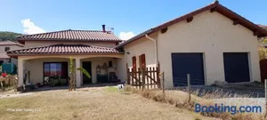 Image of Villa Sand 5mn château goutelas