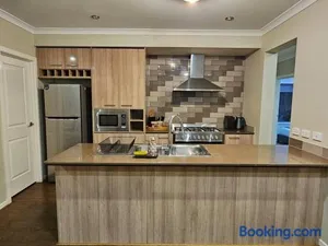 Image of Tranquil home in Point Cook.