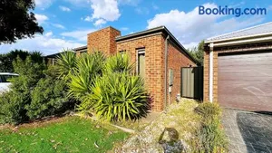 Image of Craigieburn 3B Home by GoodLive