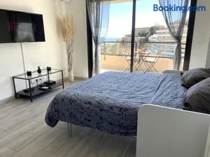 Image of NEW Studio, piscine et vue mer • proche de Monaco