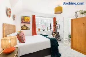 Image of Queens Head Apartments