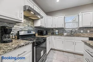 Image of Spacious Grand Prairie Getaway