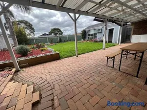 Image of Yours 3 bedrooms house - Granny Flat Close to Park