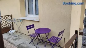 Image of Studio Lumineux Avec Terrasse