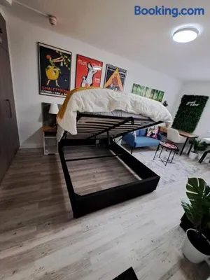 Image of Studio Apartment in East Perth