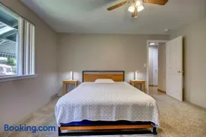 Image of Peaceful Private Suite with Bath