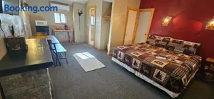 Image of Nine Pines Motel