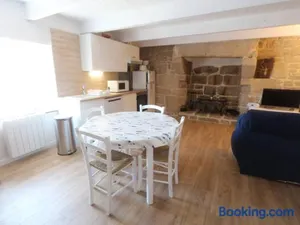 Image of Combrit Sainte-Marine: T2 duplex rénové avec jardin privé et vue sur port - FR-1-481-91