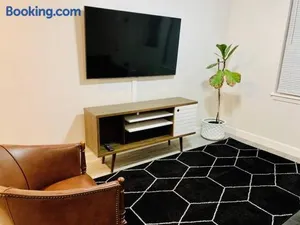 Image of Mayfield @ Oyster Creek - Tranquil Creek & Nature!