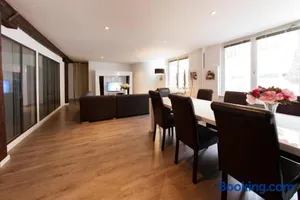 Image of Le Corbeau - Grand Appartement Strasbourg Centre, Calme